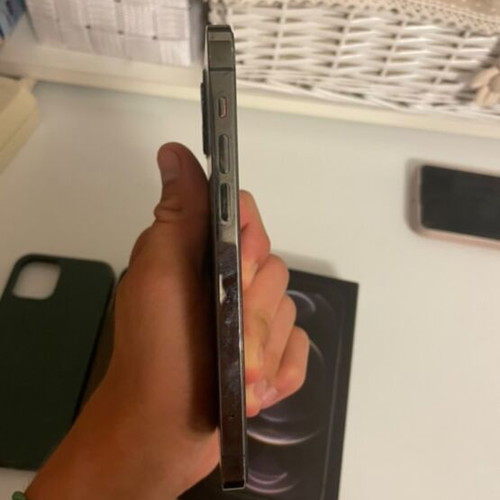 iPhone 12 Pro like new, gray, 128GB with 2 cases and box