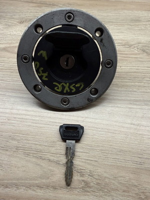 Suzuki GSXR genuine fuel tank cap with key