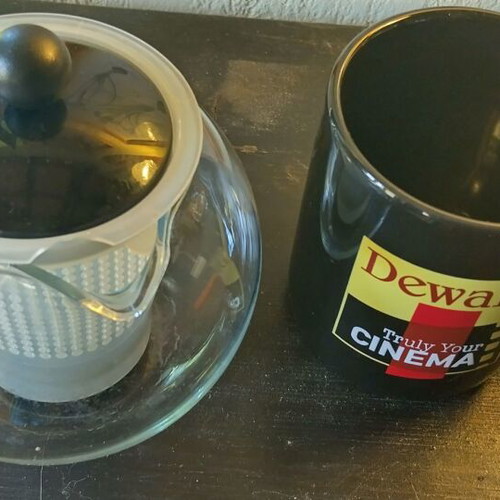 Bodum teapot and Dewar's collectible cup like new