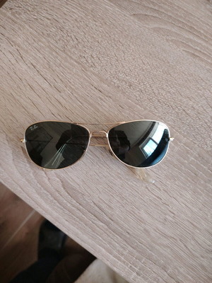 Ray-Ban sunglasses like new, original, green and gold
