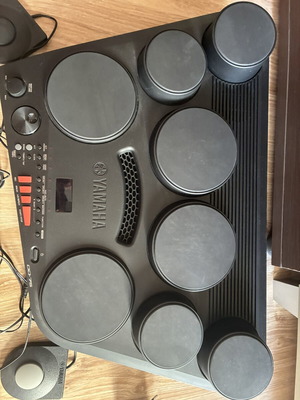 Yamaha DD-75 electronic drum set