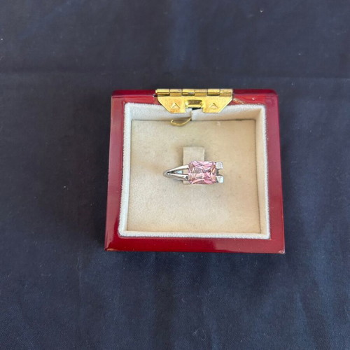 Silver 925 JMA ring with pink stone like new