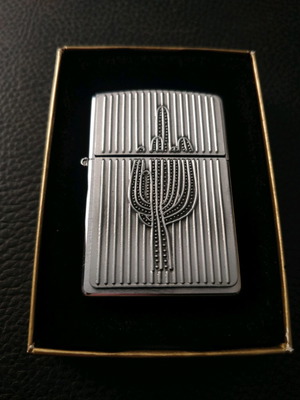 Zippo Marlboro Cactus Saguarro Emblem 2003 new collectible
