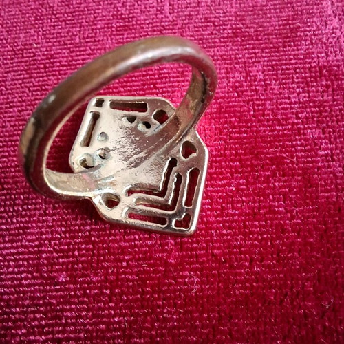 Hexagon ring used, gold color