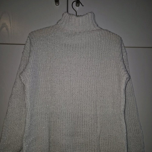 Turtleneck sweater white with silver thread like new, size S
