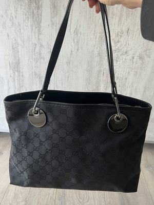 Gucci Eclipse black shoulder handbag like new
