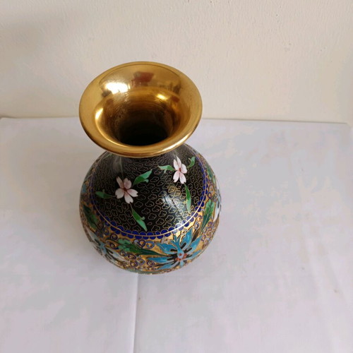 Cloisonne vase like new