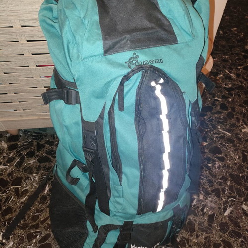 Hiking backpack like new, black and turquoise