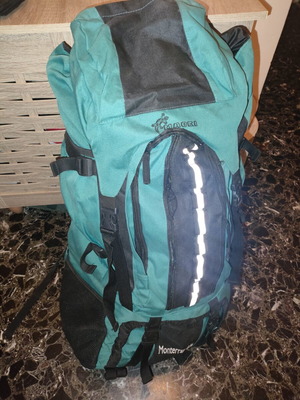 Hiking backpack like new, black and turquoise