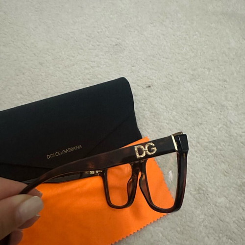 Glasses with astigmatism lenses like new