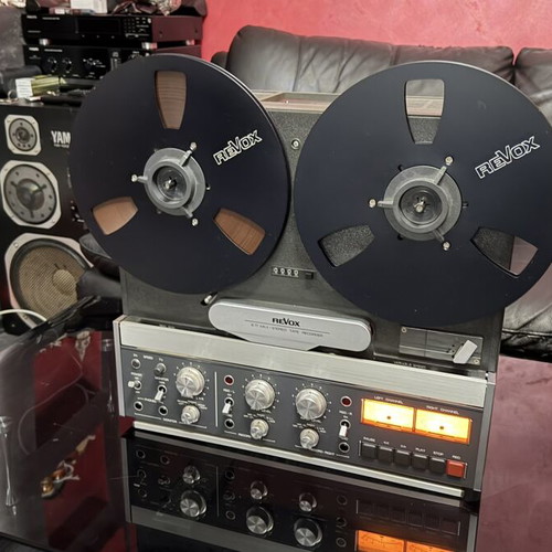 ReVox B-77 tape recorder in like new condition