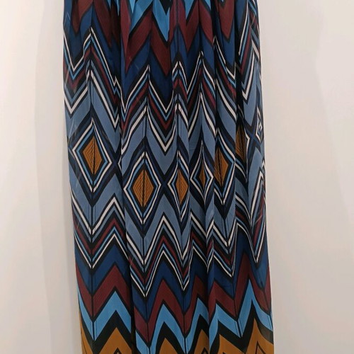 Axel long skirt like new, multicolor, size XL