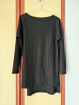 Zara blouse black like new, size Small