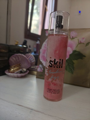 Skil Body Hair Mist 250ml Strawberry Vanilla like new