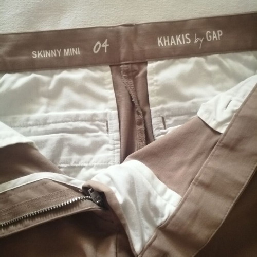 Gap women's slim pants size 04 beige like new