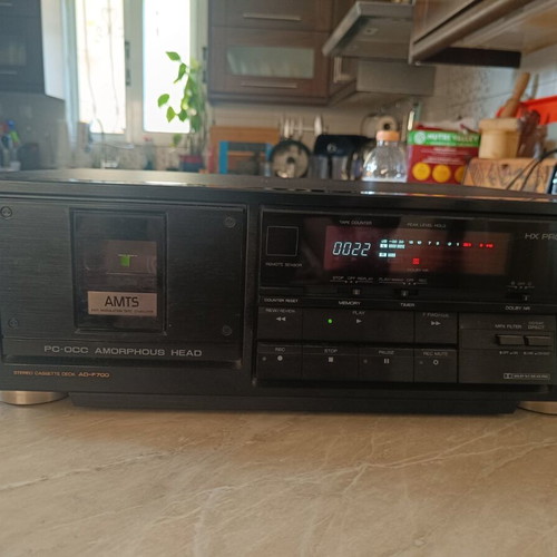 Aiwa AD-700 stereo cassette deck