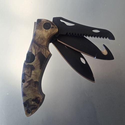 Alpine Rabbit Camouflage Knife like new with 3 blades for small game
