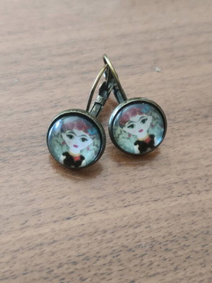 Vintage Frida 12mm earrings new, handmade with bronze base
