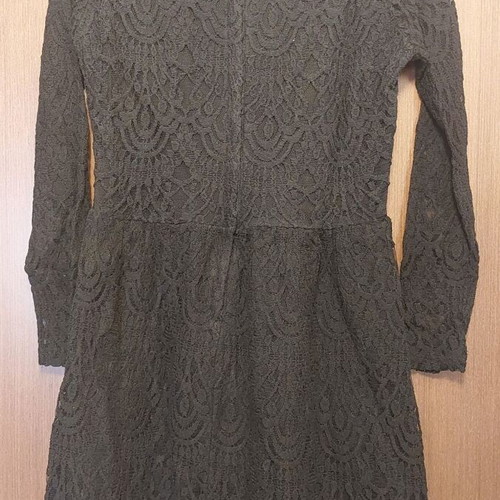 Mini black dress Sfera with lace size L like new