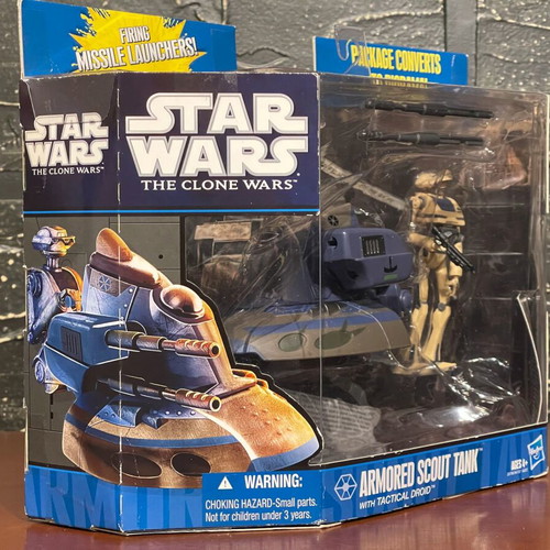 Star Wars Hasbro Armored Scout Tank with Tactical Droid new