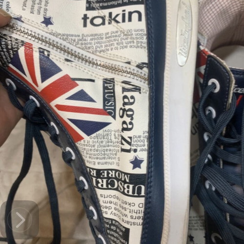 Men's Athletic Shoes like new, size 44, white and blue