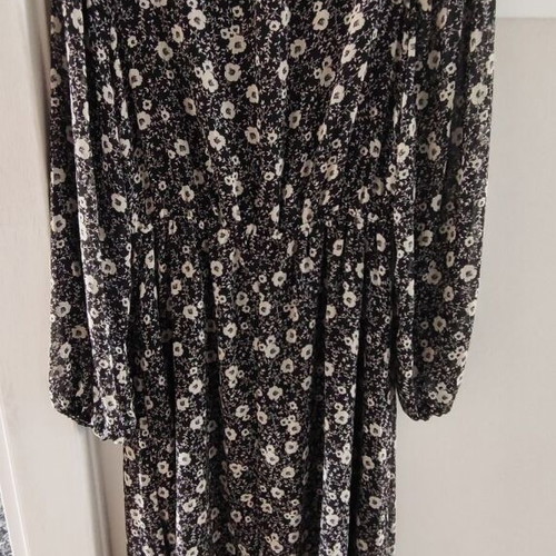 Mango midi dress new with waist elastic and honeycomb pattern