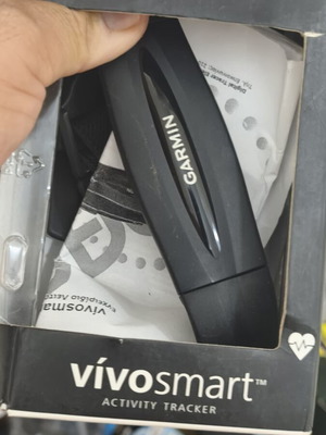 Garmin vívosmart activity tracker with box