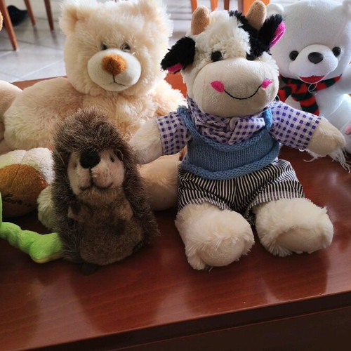 Various stuffed toys like new in excellent condition
