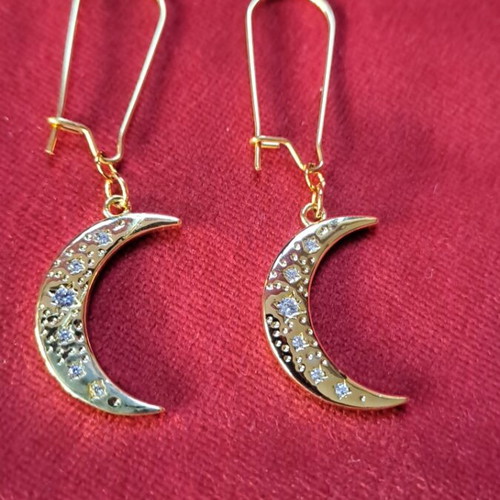Handmade earrings new gold-colored