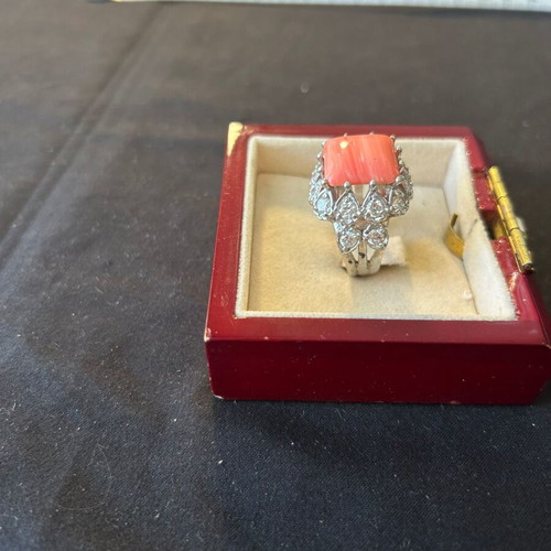 Silver 925 ring like new with orange and white stones