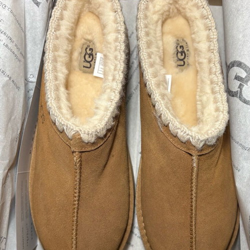 UGG Classic Ultra Mini Platform boots new, size 39 & 41, beige chestnut