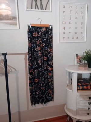 Floral Transparent Pants size M like new, multicolor
