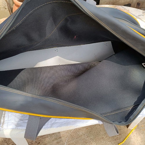 Tennis racket bag used with accessory compartment