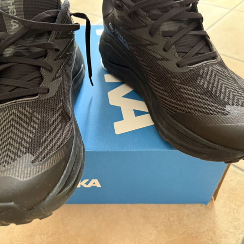 Hoka Challenger 8 GTX athletic shoes like new, size 46.5, black