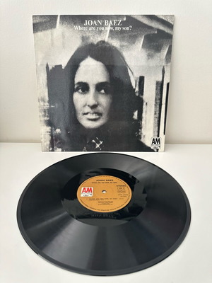 Joan Baez Where Are You Now My Son record like new, rock