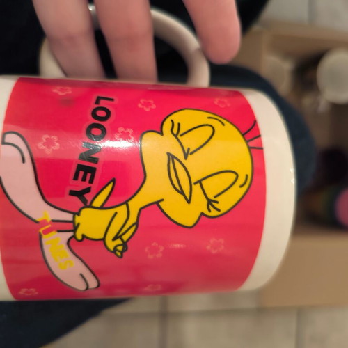 Tweety mug like new