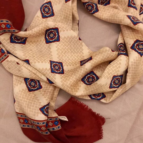 Silk scarf like new, beige and red