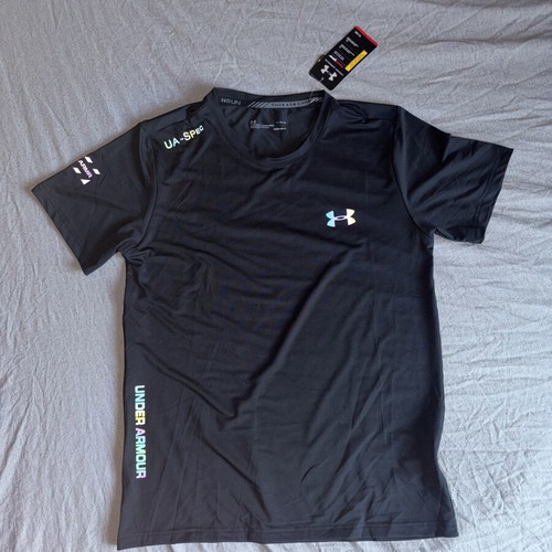 Under Armour Tee new, reflective, size L, black