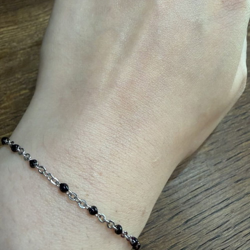 Hand chain with black stones made of steel new