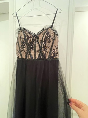 Ever Pretty evening dress like new with black chiffon scarf gift