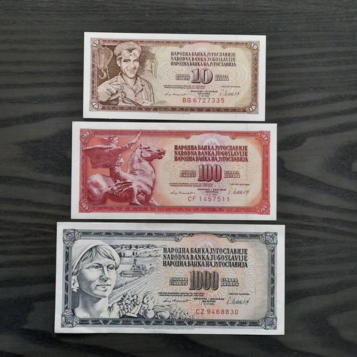 Set of 3 Yugoslavia 1981 banknotes like new (10, 100, 1000 dinars)