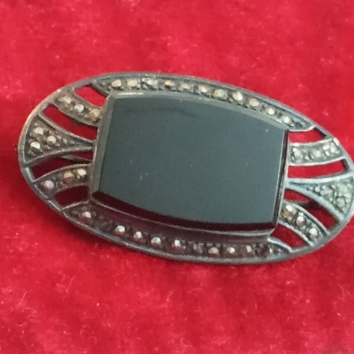Silver 925 brooch with black onyx and marcasite used