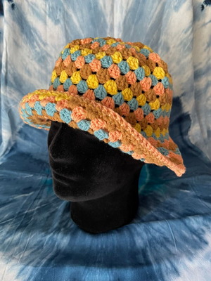 Handmade Bucket Hat "Buttercream"