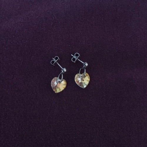 Silver earrings with yellow diamond heart charms new
