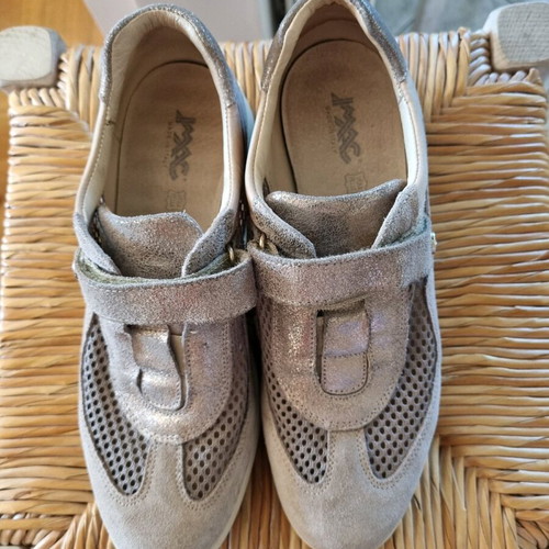 Imac athletic shoes like new, size 39, shock absorbing