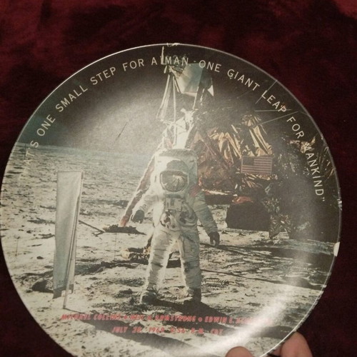 the first man on the moon collectible plate 1969, final price 8 euros