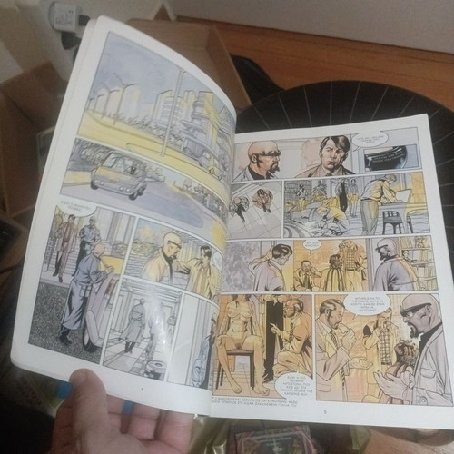 Avatar A Glance Into the Abyss used illustrated novel