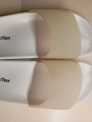Aquaflex slippers new, size 37, white
