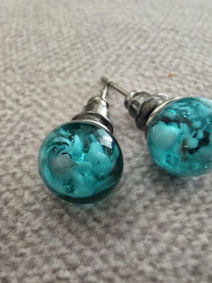 Stud earrings with turquoise glass resin balls