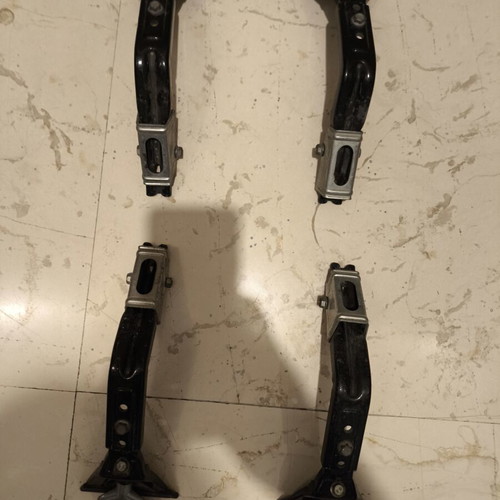 Car Roof Rack Supports set of 4 like new